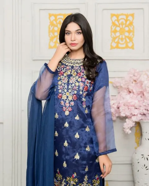 Floral White Chiffon Kurta Set - Made to Turn Heads
