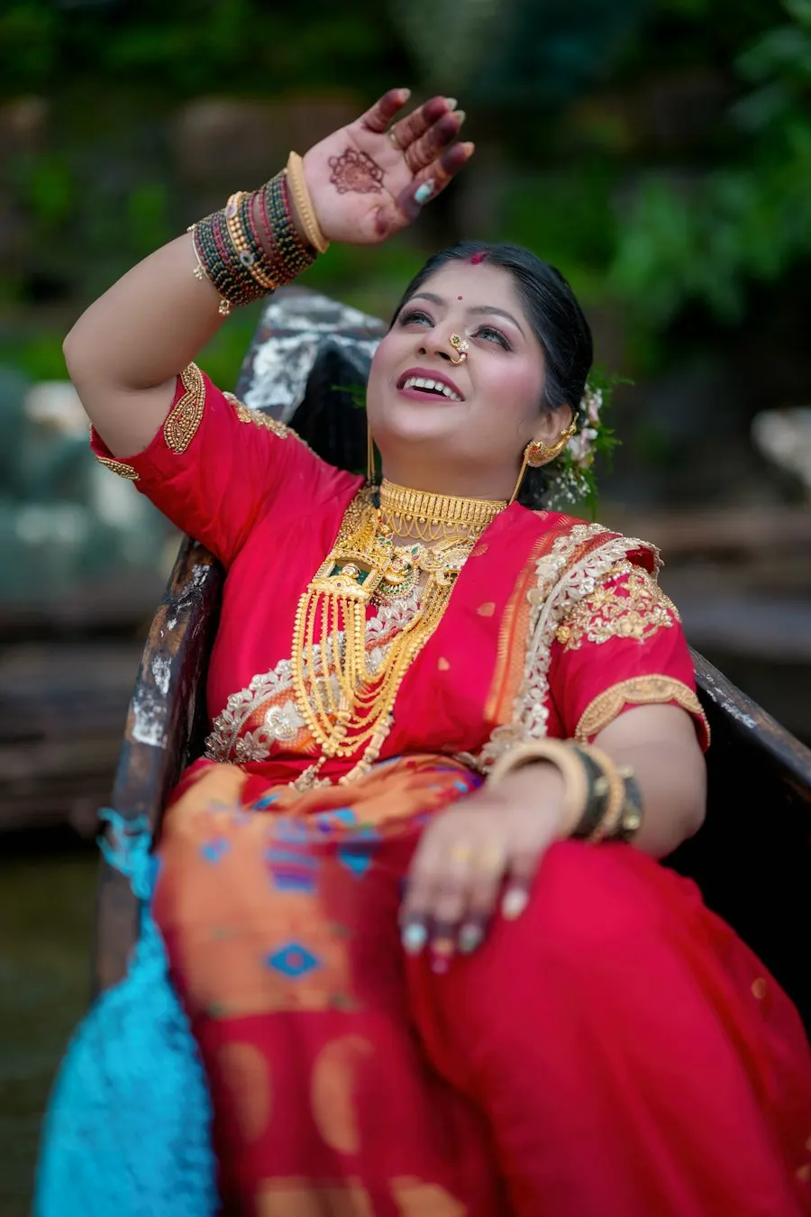 Signature Gold Saree - Insta-Ready Look