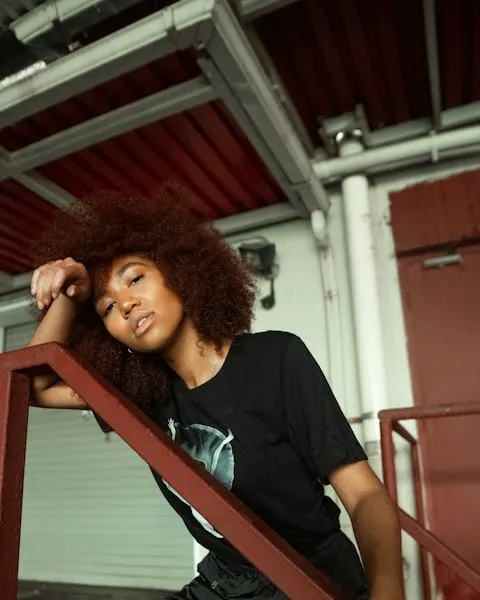 Elegant Black Organic Cotton T-Shirt - Your New Favourite