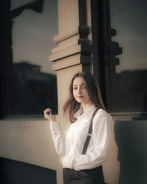Elegant White Linen Shirt - Insta-Ready Look