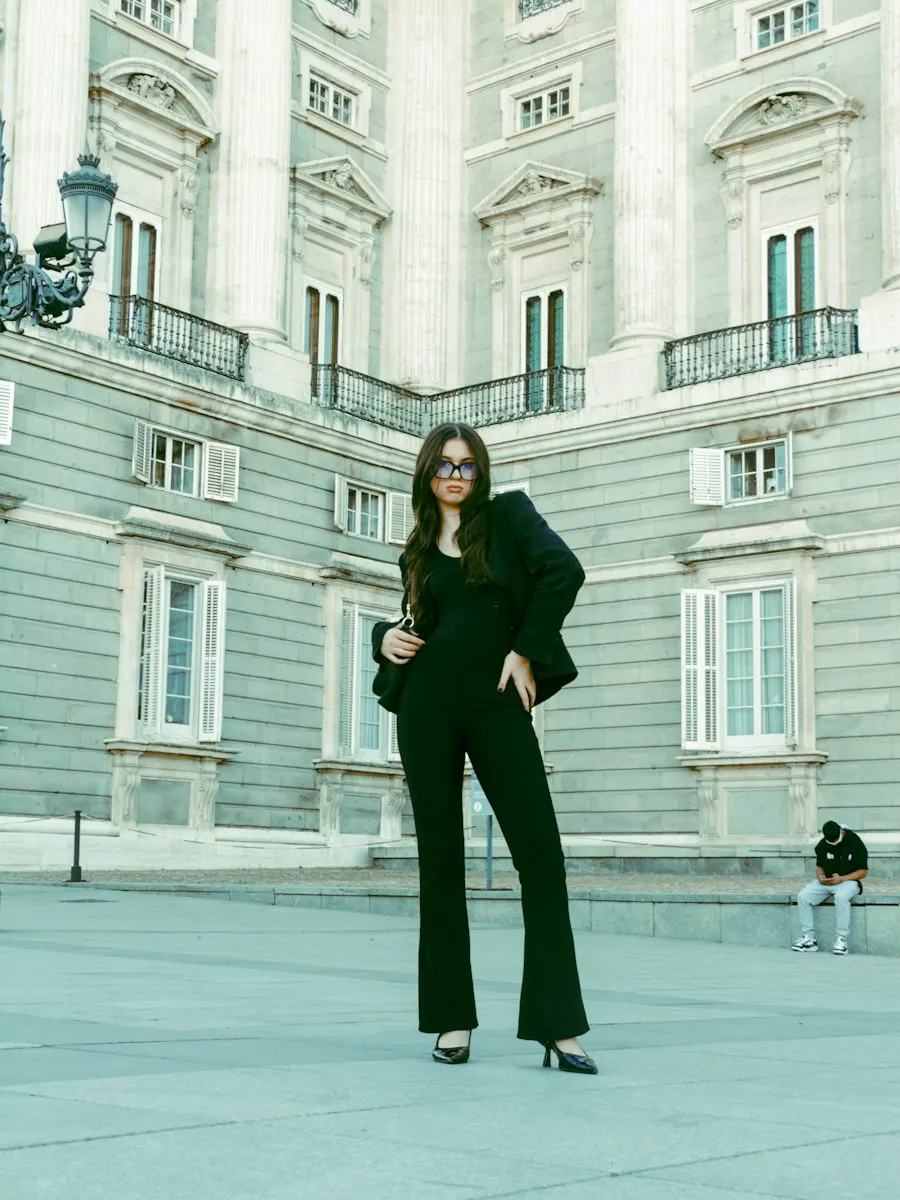 Modern Black Poly-Viscose Suit - Festive to Brunch Ready