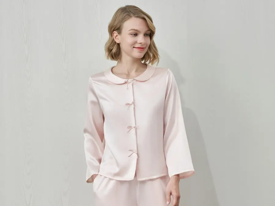 Chic Silk Pajama Set - Your New Favourite