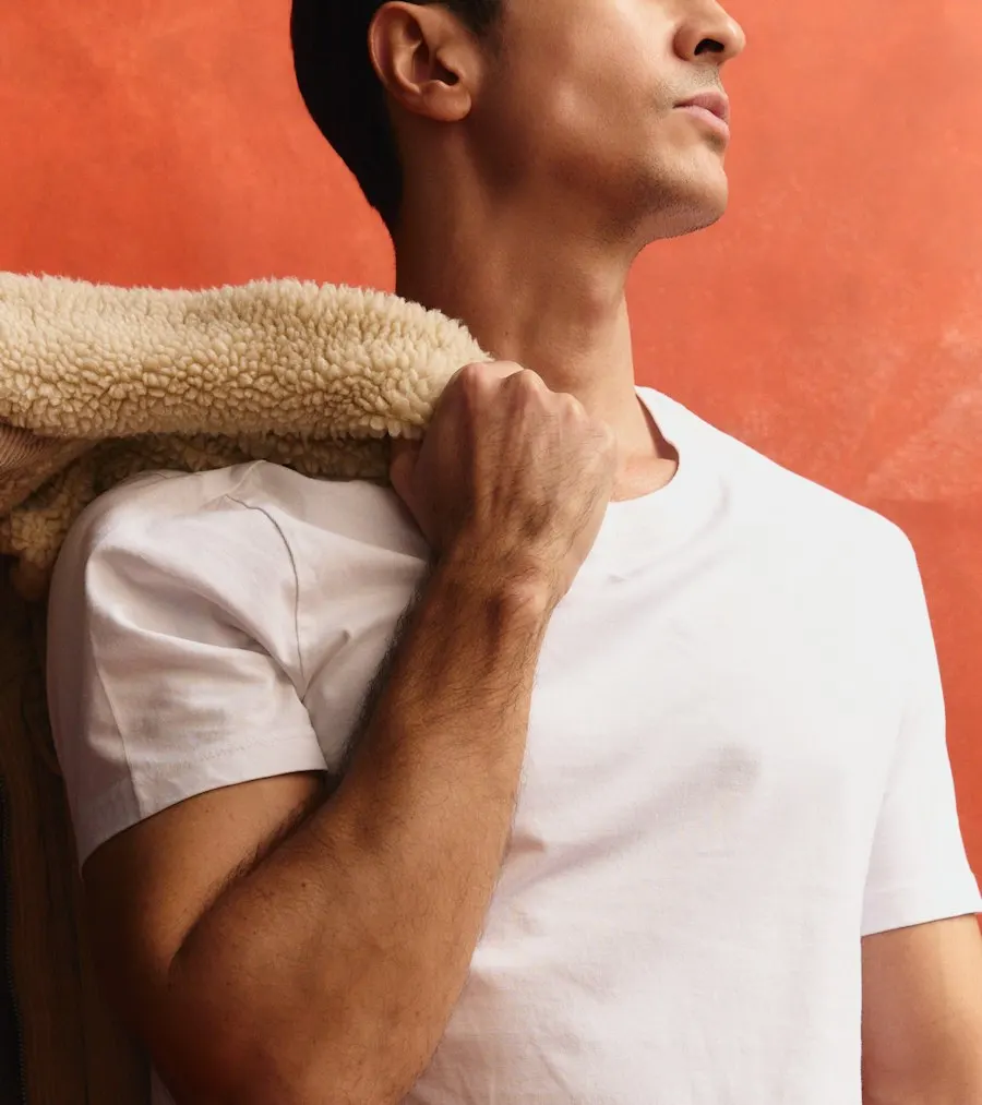 Signature White Organic Cotton T-Shirt - Clean Modern Fit