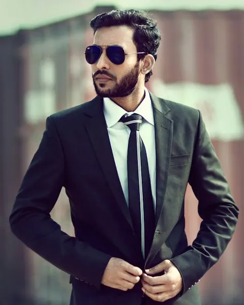Urban Black Poly-Viscose Suit - Clean Modern Fit