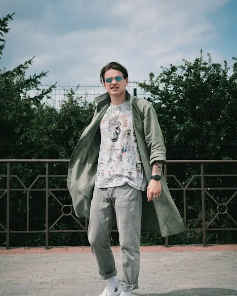 Classic Street Outfit - Weekend to Workday