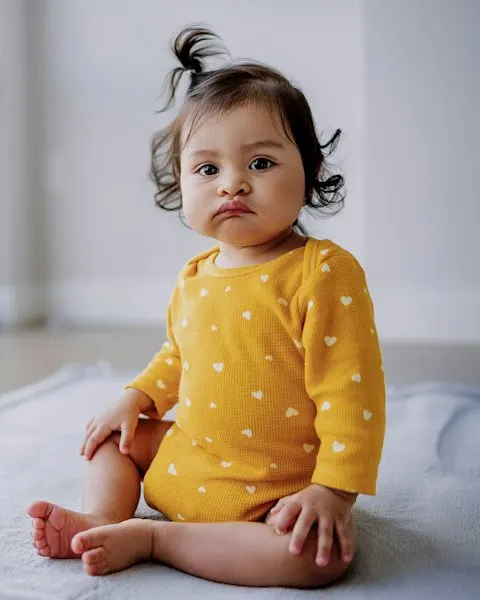 Cheerful Baby Outfit - Photo-Perfect Moments