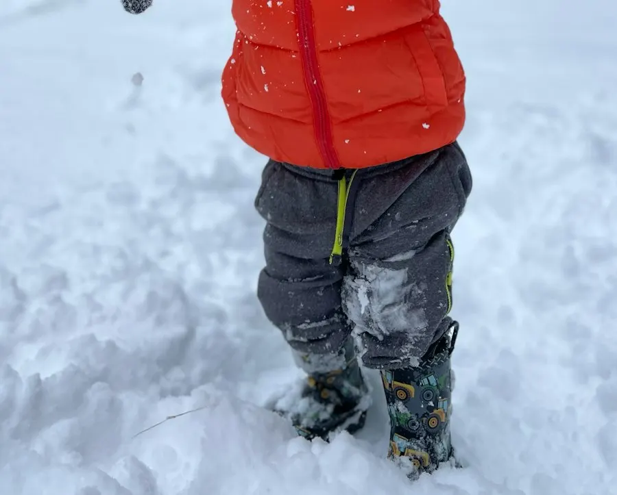 Cheerful Red Coat - Easy Wear for Busy Kids