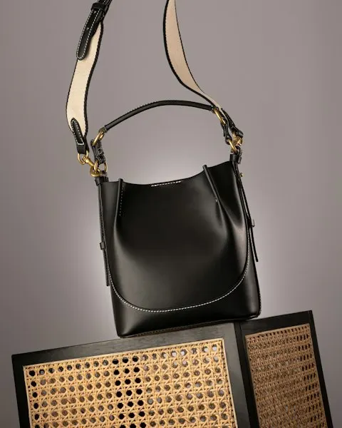 Trendy Black Vegan Leather Handbag - Insta-Ready Look