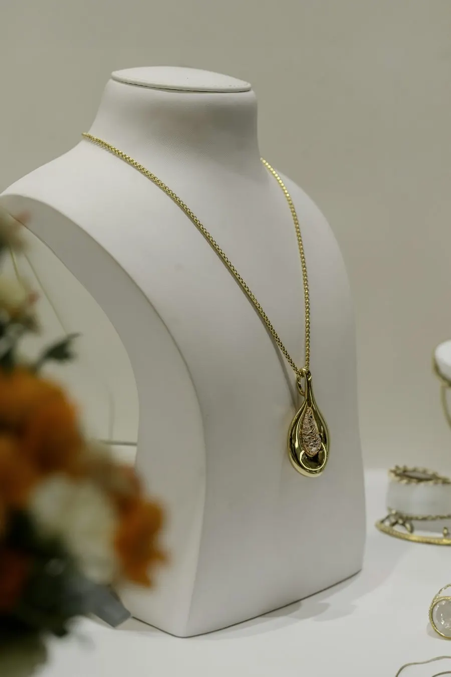 Modern Gold-Plated Necklace - Festive to Brunch Ready