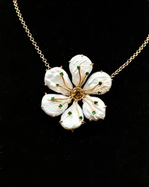 Trendy Emerald Gold Necklace - Soft, Flattering & Easy