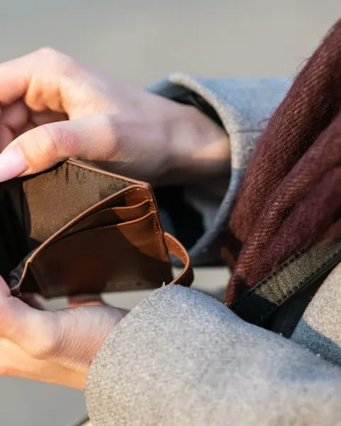 Smart Wallet - Built for Comfort