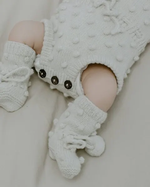 Cheerful White Newborn Essential - Play-All-Day Comfort