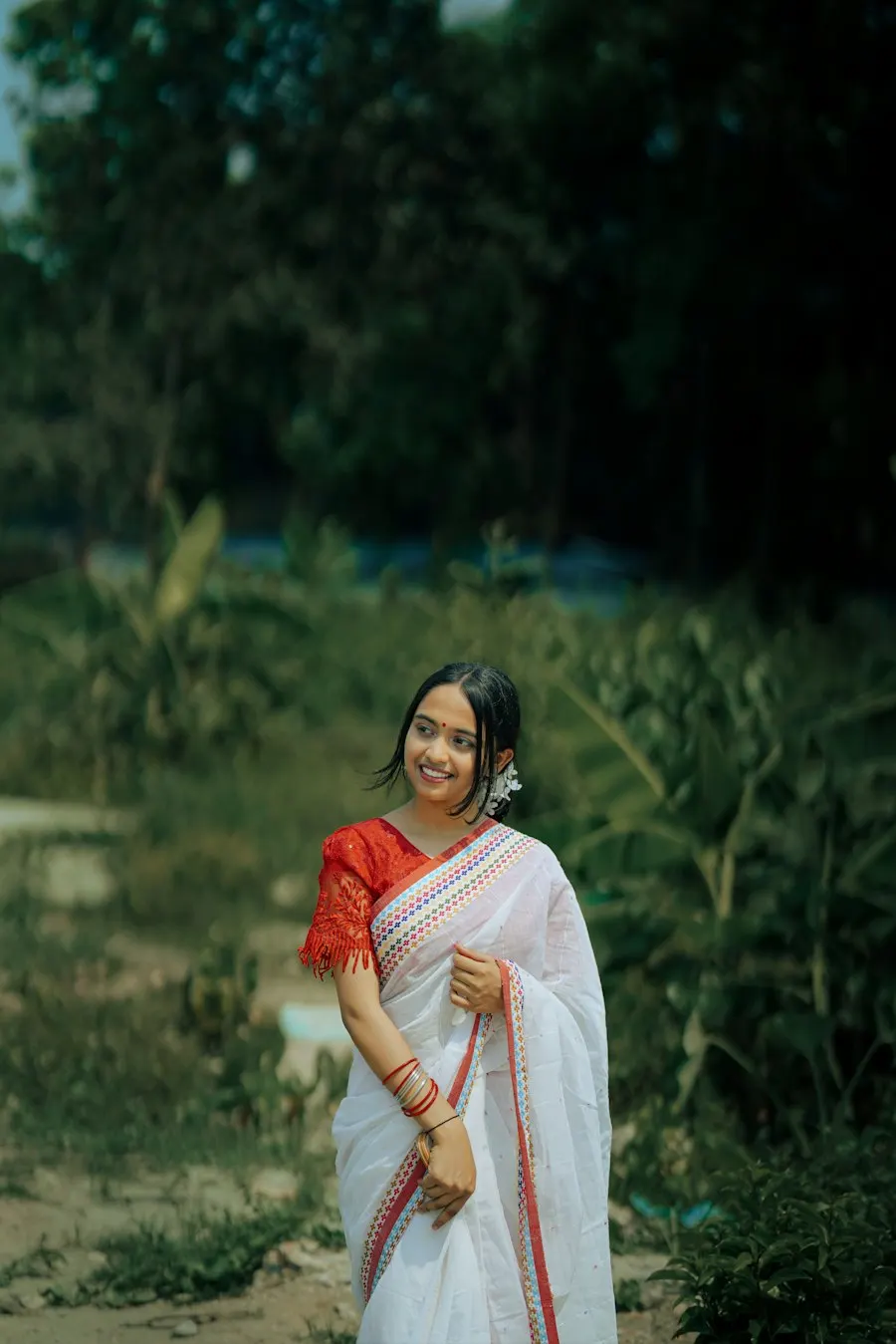 Festive White Banarasi Silk Saree - Timeless Tradition