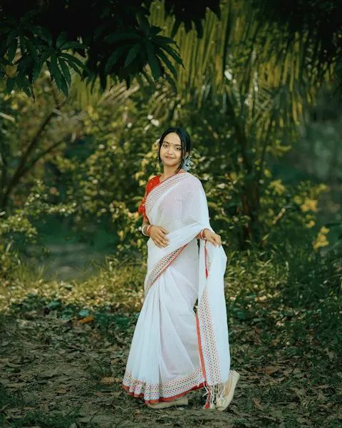 Festive White Banarasi Silk Saree - Timeless Tradition