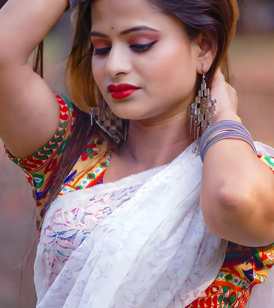 Signature White Organza Saree - Festive to Brunch Ready
